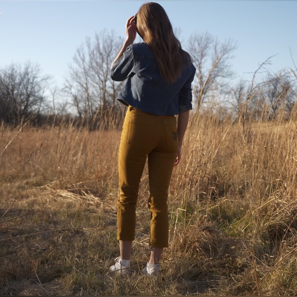 SOLD | Embroidered Everlane Slim Leg Crop | Size 00 | Brass/Mustard Brown - Picture 9 of 9